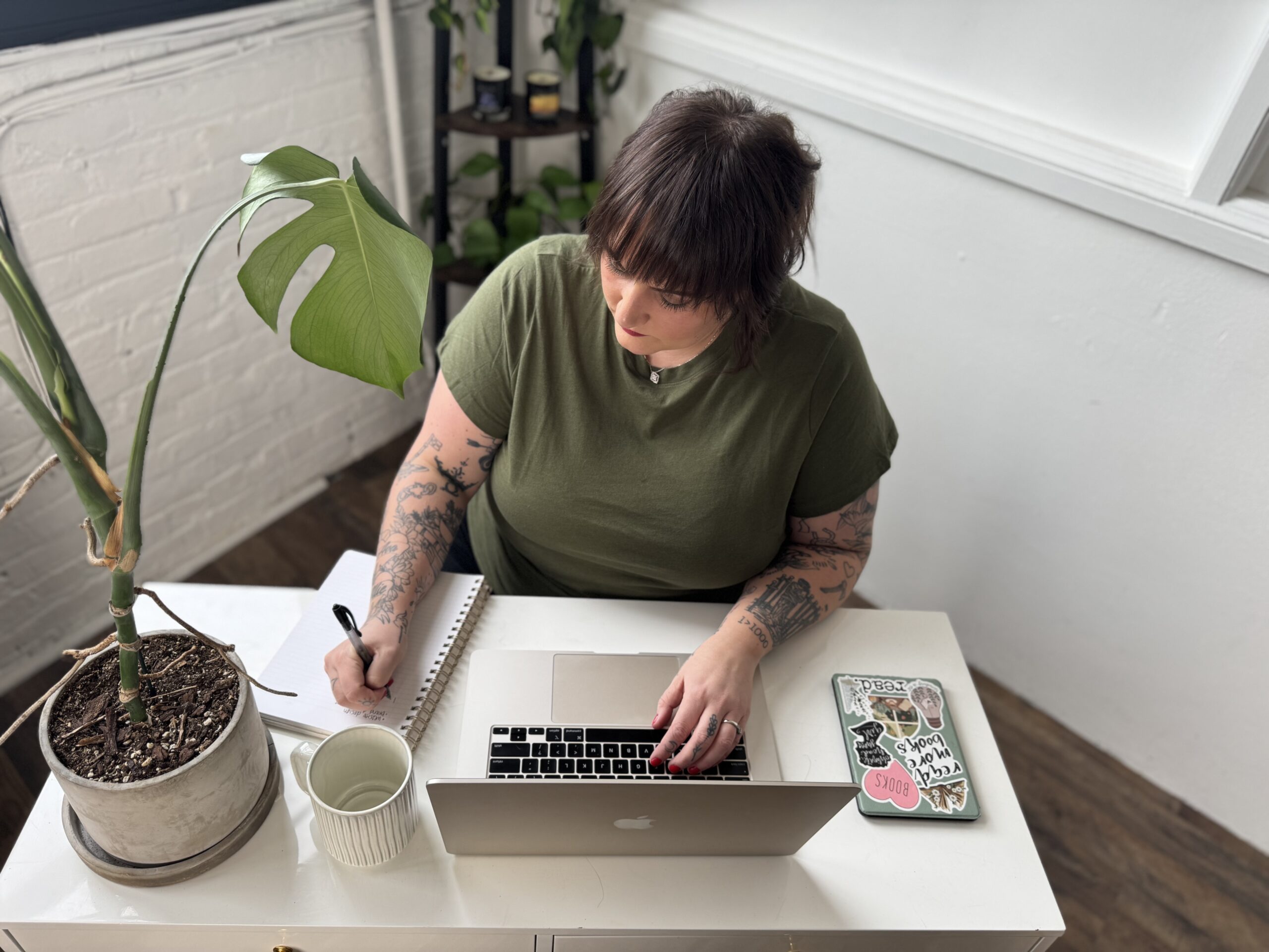 easy marketing tips you can use with your website to bring in more clients